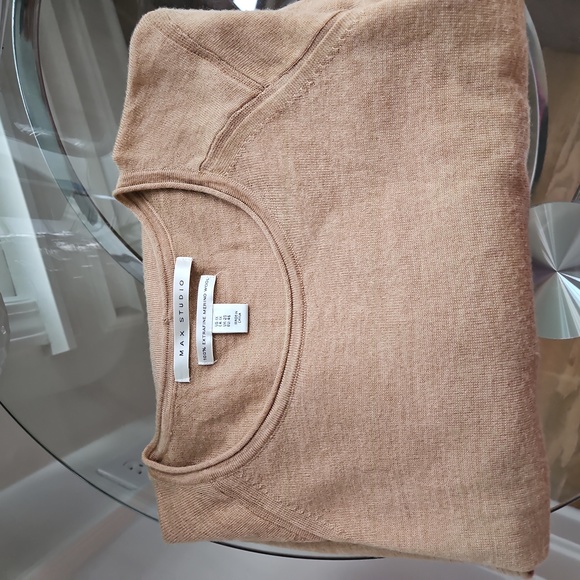 Max Studio sweater - Picture 6 of 6